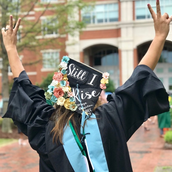 Custom Graduation Cap Topper - Picture 3 of 8